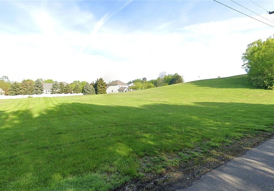 1st image of School Ave NE