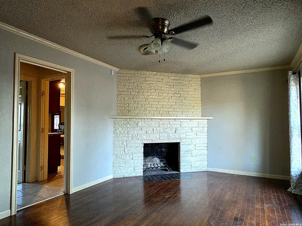807 Frio, Cotulla, TX 78014