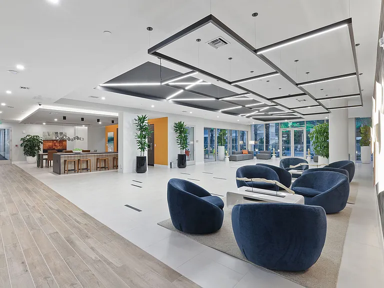 New Avery Pointe East — Photo 3