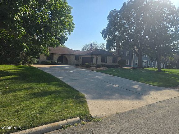 2nd image of 1101 Muirfield Dr