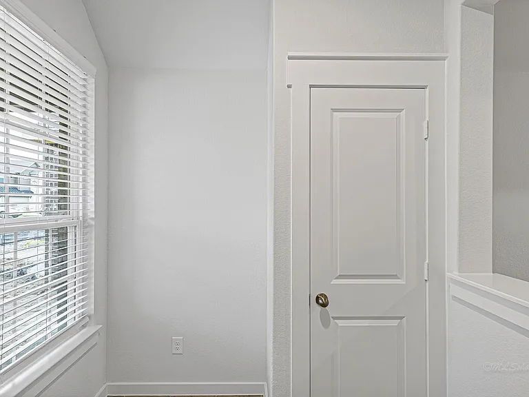 21259 Shore Bluff Dr — Photo 11