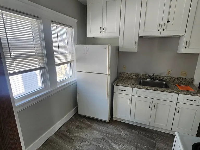 1313 Marlowe Ave — Photo 10