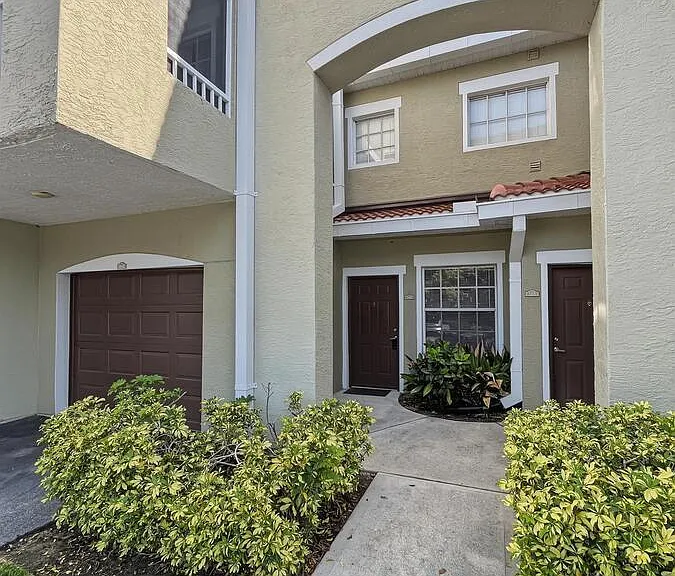 5601 Bentgrass Dr #10-112 — Photo 1