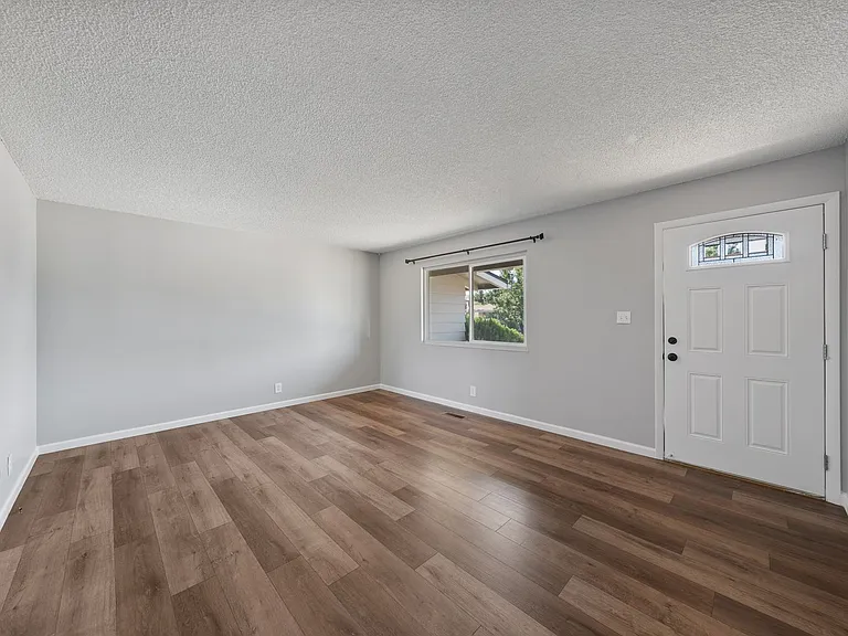 2565 Pequop St — Photo 35