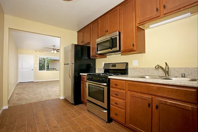 Woodlawn Gardens Apartments — Photo 13