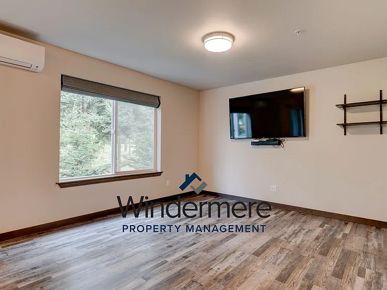 1621 SW Mulberry Pl #D102 — Photo 6