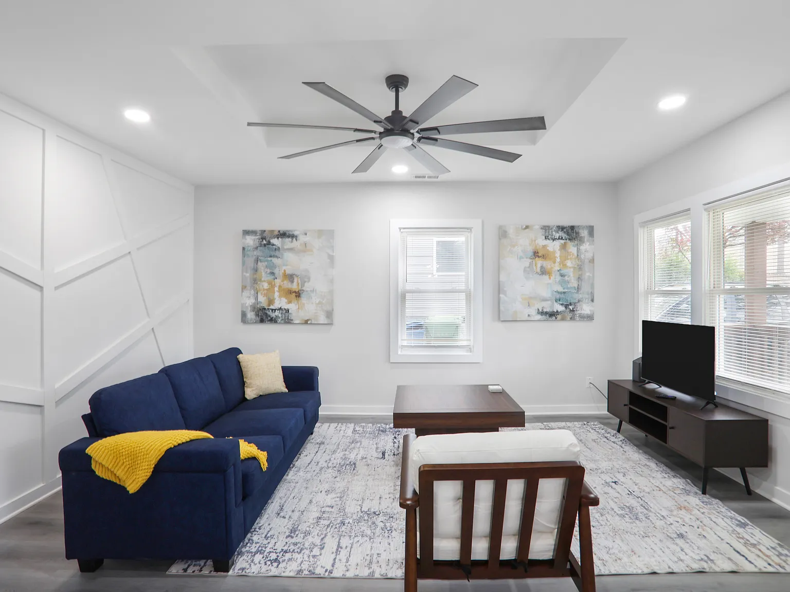 3 bed, 2053 sqft, $3,100 — Photo 4