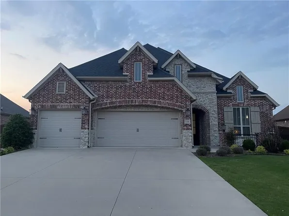 1506 SW Edinburgh Ave, Bentonville, AR 72713