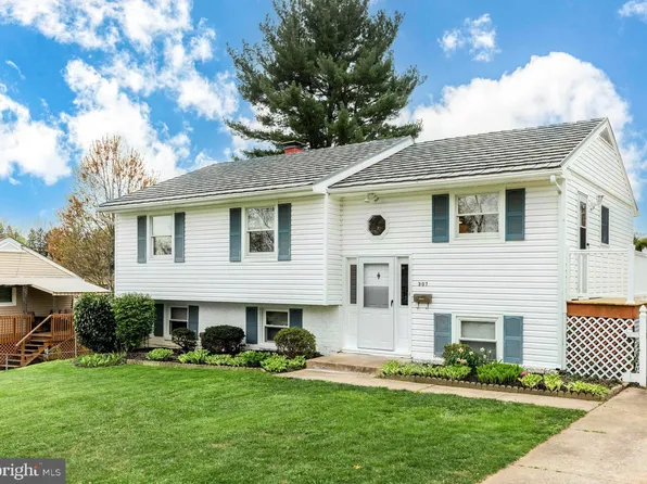 307 Holly Hill Rd, Reisterstown, MD 21136