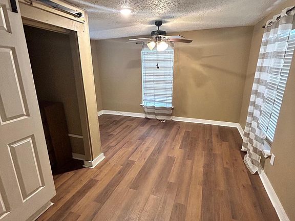 4th image of 1131 G Ave
