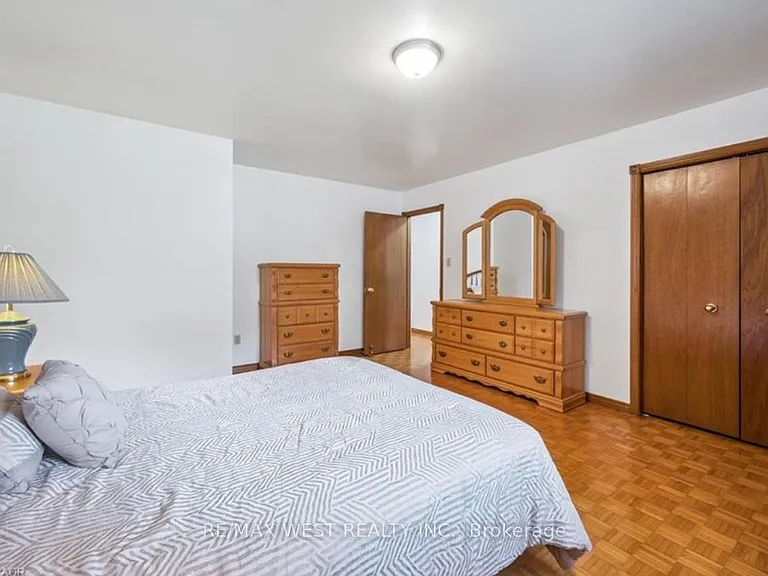 42 Azores Cres #MAIN — Photo 9