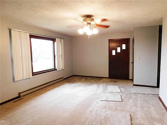 3rd image of 100 W Kentucky Ave