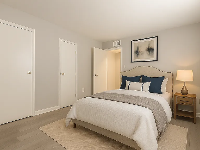 Carpenter Apartments — Photo 16