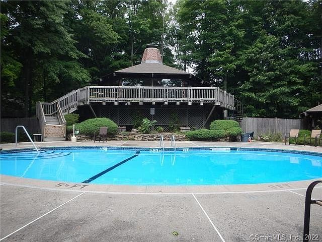 2nd image of 3E Country Squire Dr