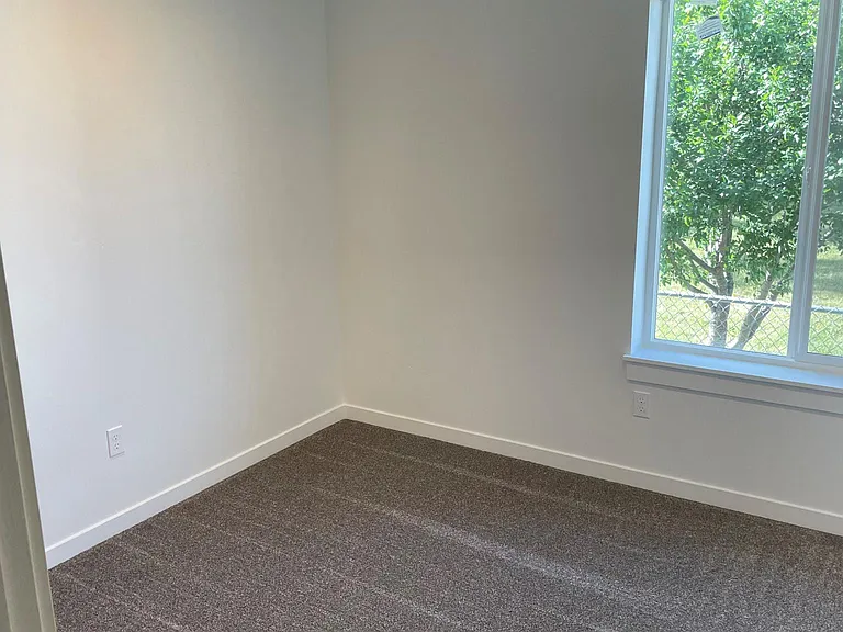 636 Burton Ave #1 — Photo 3