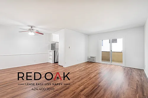 1016 N Edinburgh Ave #9 Photo 1