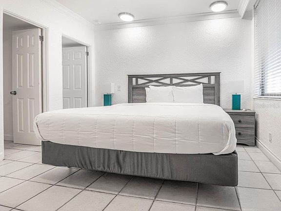 5th image of 17100 Gulf Blvd #116/118