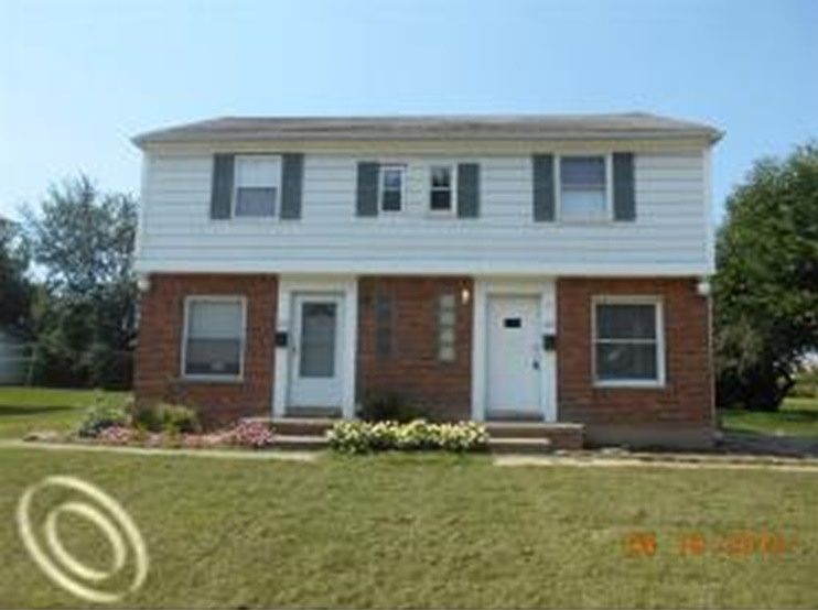 280 Parkview Front