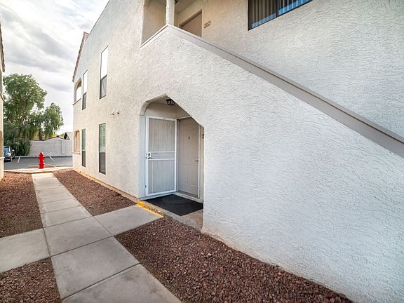 3rd image of 2511 Sunfish Dr Unit A