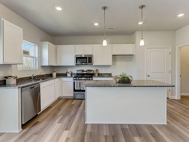 115 Little Horse Ln — Photo 2