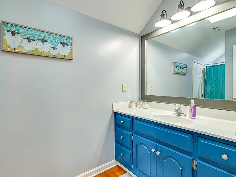 721 Duncan Rd — Photo 12