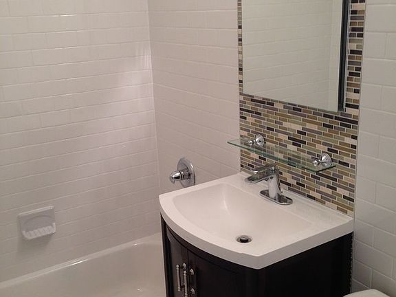 2nd image of 875 Boynton Ave APT 4D