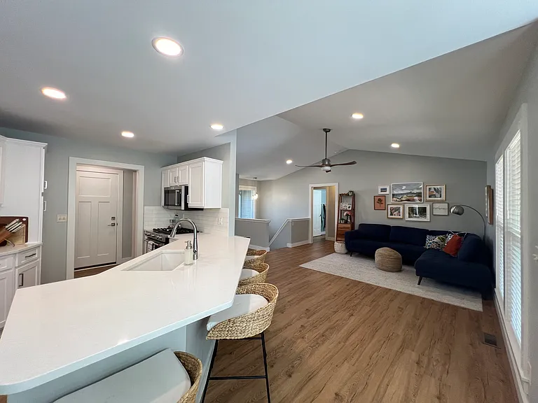 2213 E Myrtlewood Ct — Photo 47
