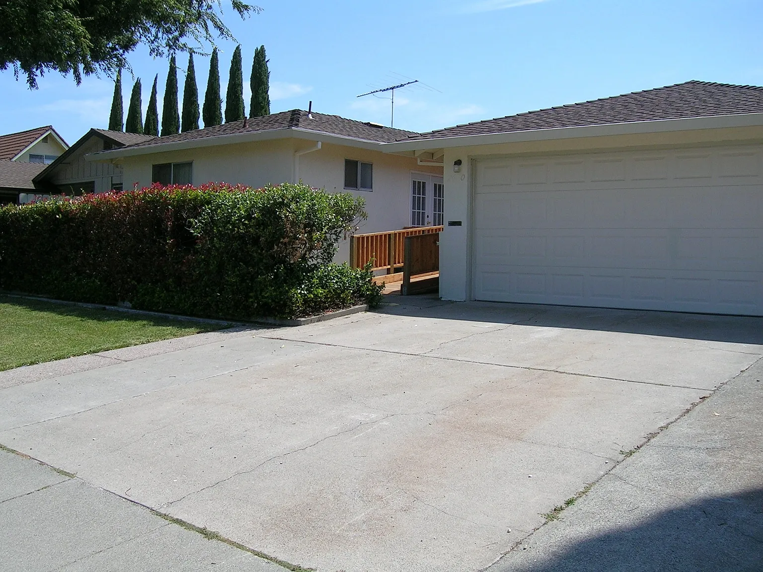 2630 Orchid St photo 1