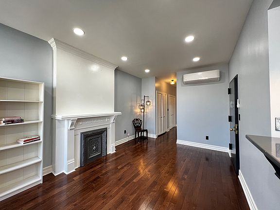 2nd image of 782 Putnam Ave #3