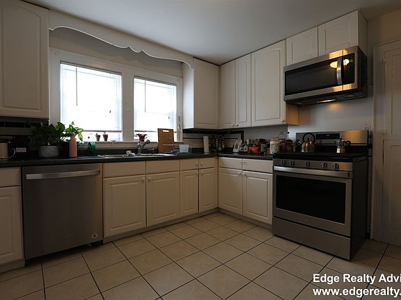 33 Wiltshire Rd. #1 Boston - Brighton Unit Photo 3