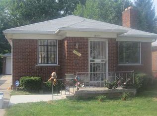 18911 Moon St, Grosse Pointe, MI 48236