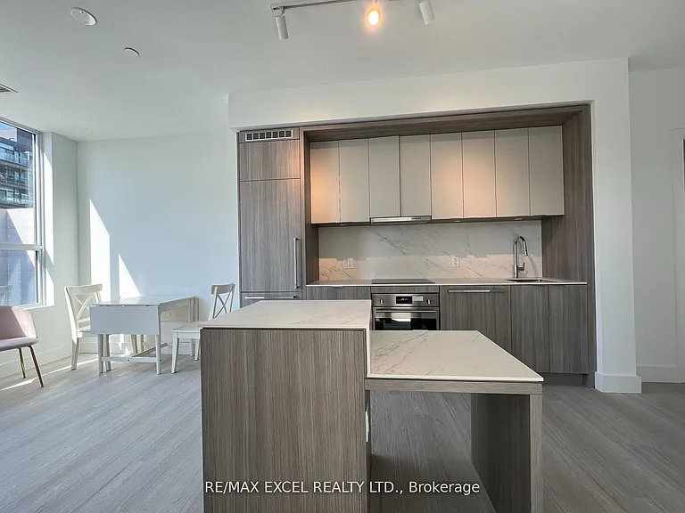 6 Greenbriar Rd #211 — Photo 13