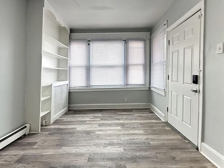 1702 Wagner Ave — Photo 4