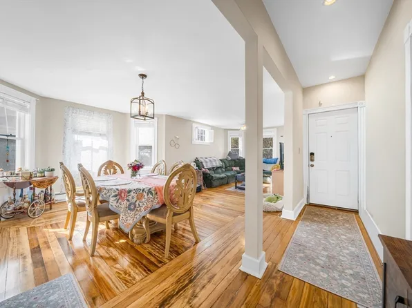 154 Fellsway W #3, Medford, MA 02155