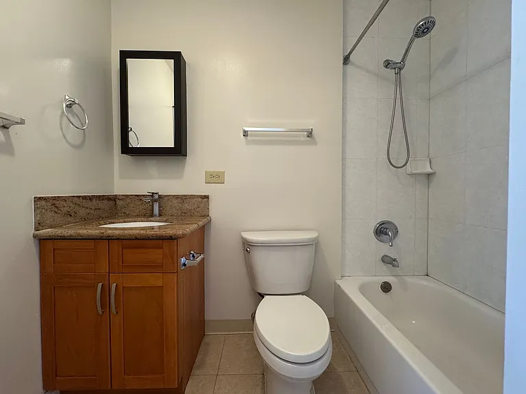 2474 Kapiolani Blvd #401 — Photo 9