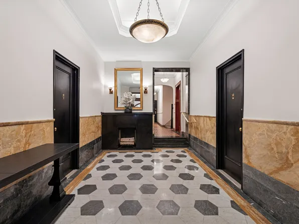 51 East 78th Street image 9 of 11