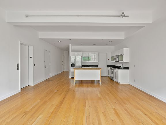 5th image of 328 Dean St APT 3C