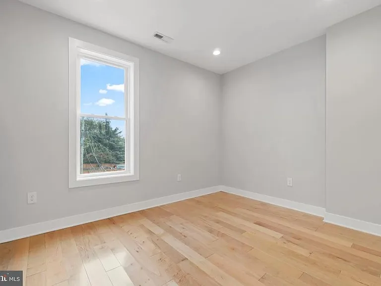 1121 Montello Ave NE #2 — Photo 12