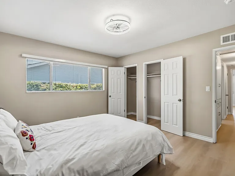 750 E Mountain View Ave — Photo 25