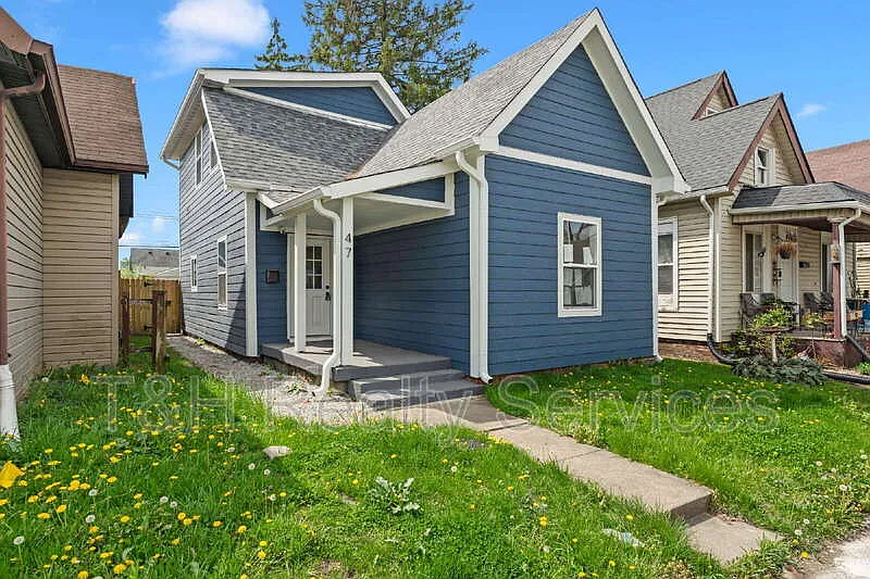 3 bed, 2.0 bath, $1,995 — Photo 3