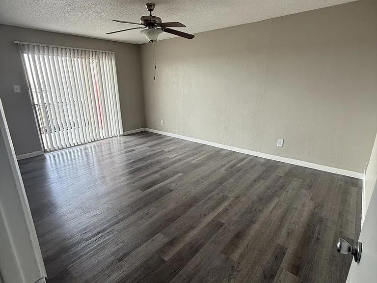The Citadel Apartments — Photo 36
