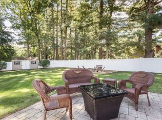 7 Glenwood Rd, Franklin, MA 02038