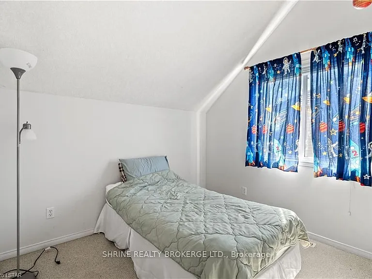 1841 Foxwood Ave #UPPER — Photo 25