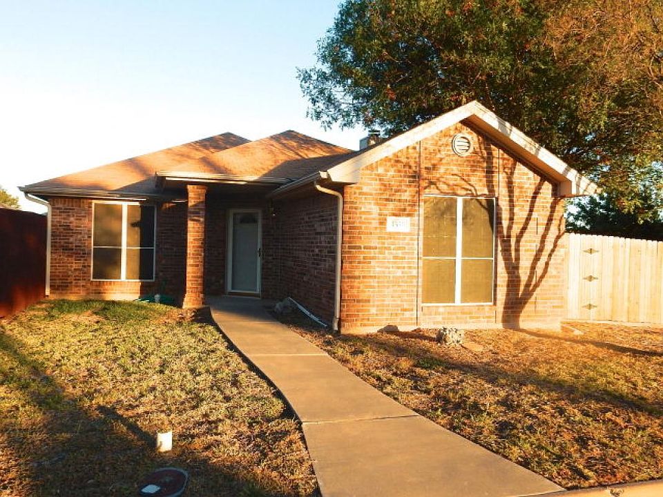 1st image of 4558 Southern Oak Ln