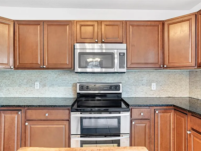 316 W Rucker St — Photo 17