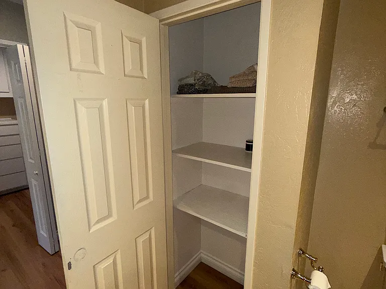 1017 1/2 Valley Crest Dr — Photo 16