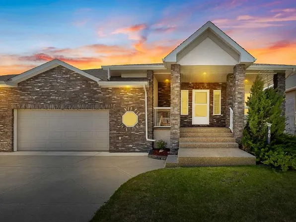 40 N Lake Rdg, Olds, AB T4H 1W6
