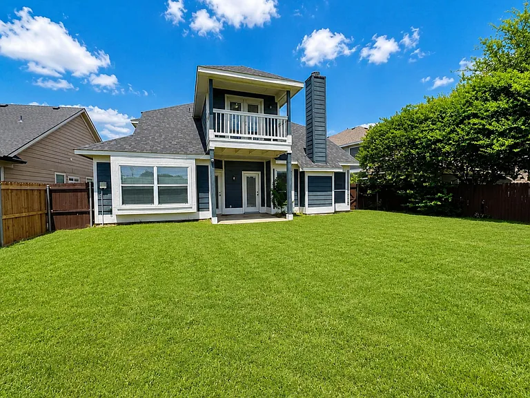 9787 Old Field Dr — Photo 35