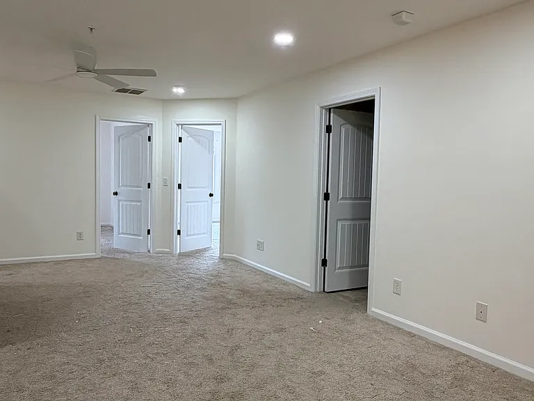2420 Callaway Ct #2420 — Photo 6