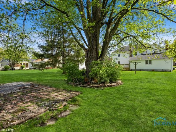 626 Leonard St, Napoleon, OH 43545